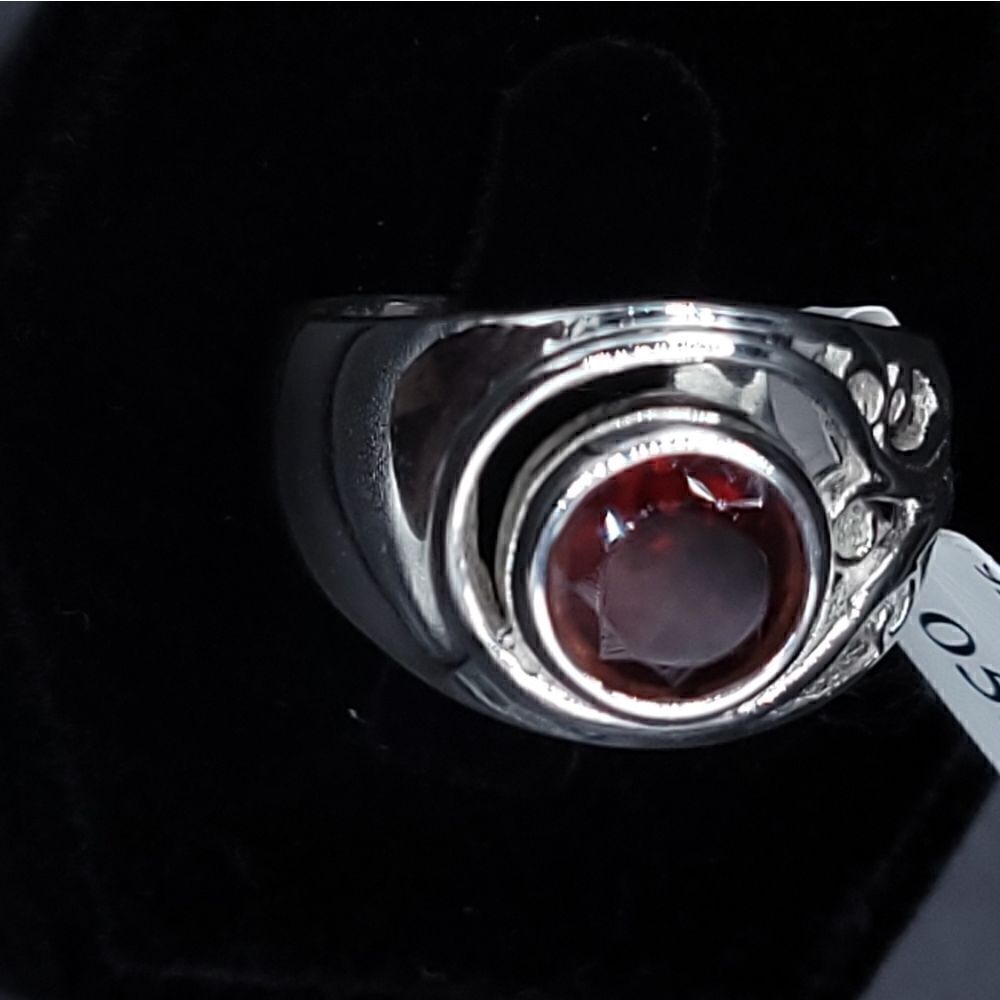 𝅺Garnet ring - Picture 3 of 9